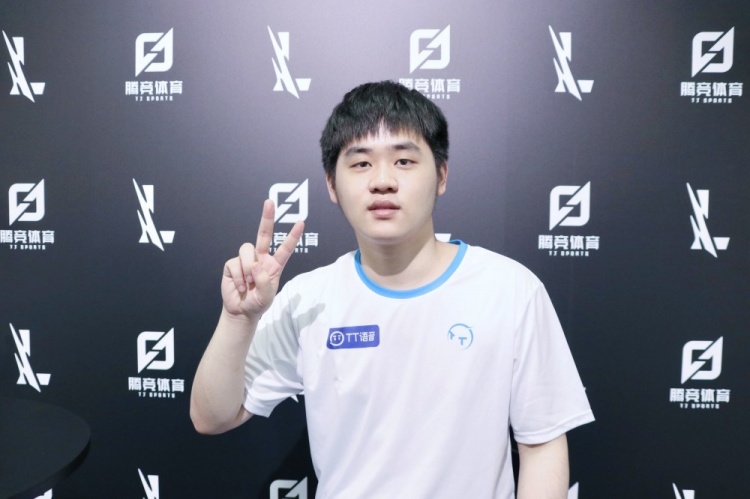 成绩突破 成绩突破