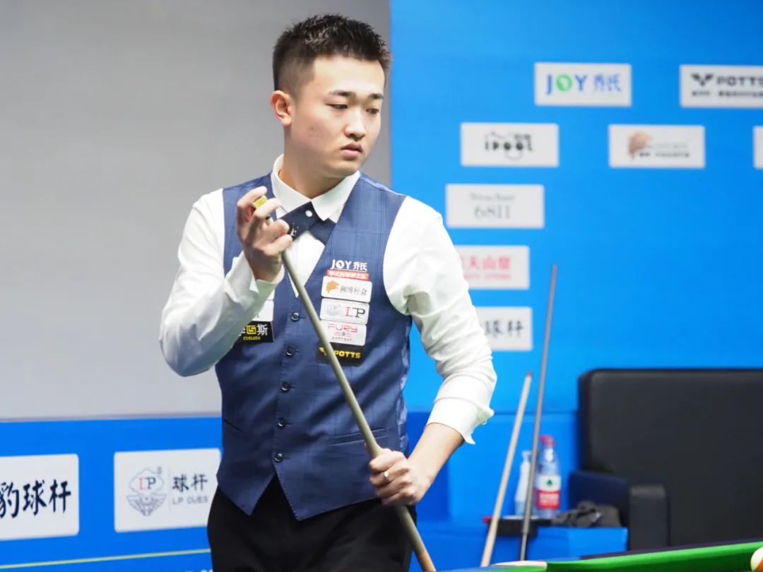 年轻化与高 年轻化与高